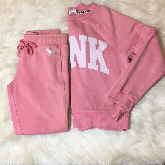 PINK Victoria's Secret Other - ❤️Pink VS sweatsuit ❤️